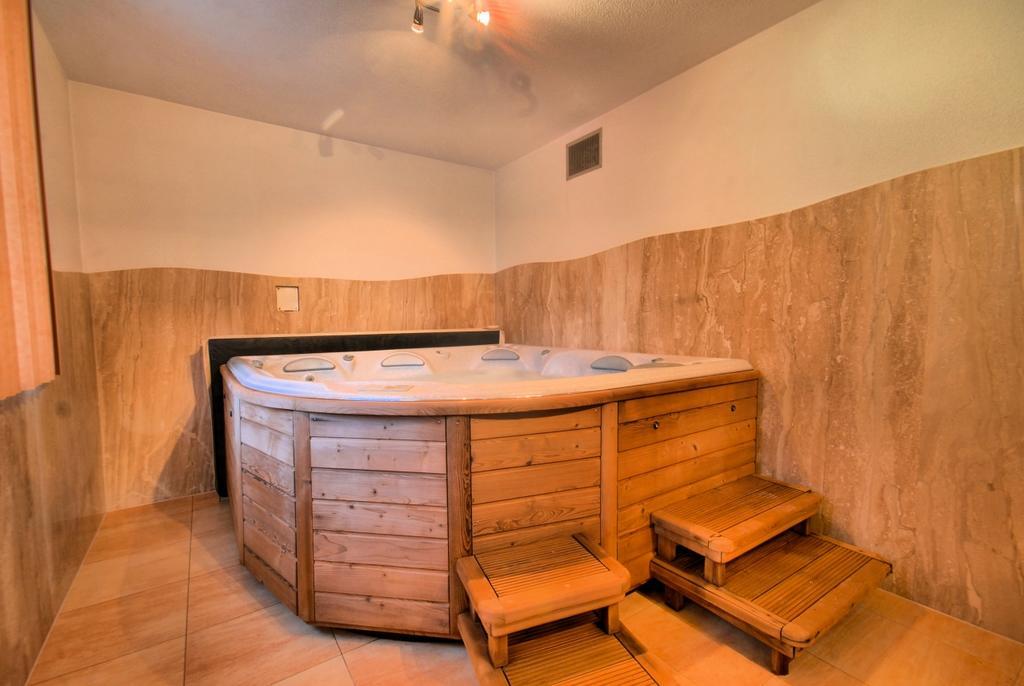 Angelika Basen Jacuzzi Sauna W Cenie Pobytu